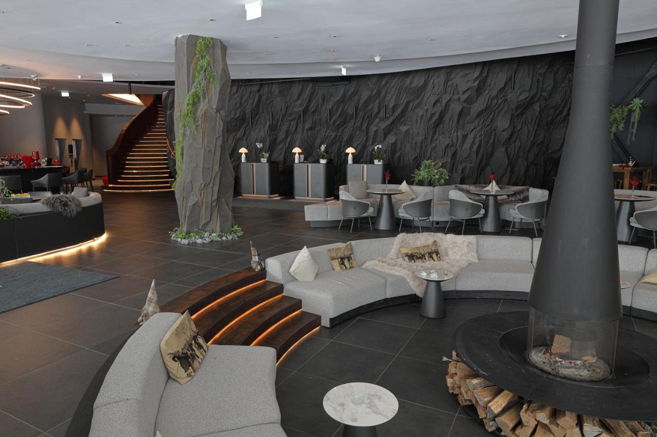 Pestera Wellness & 5*